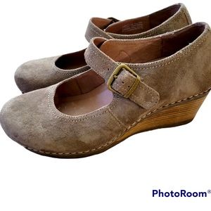 Dansko Sandra Women’s EU 40/ 9- 9.5 Suede Mary Jane Wedge Platform Shoes